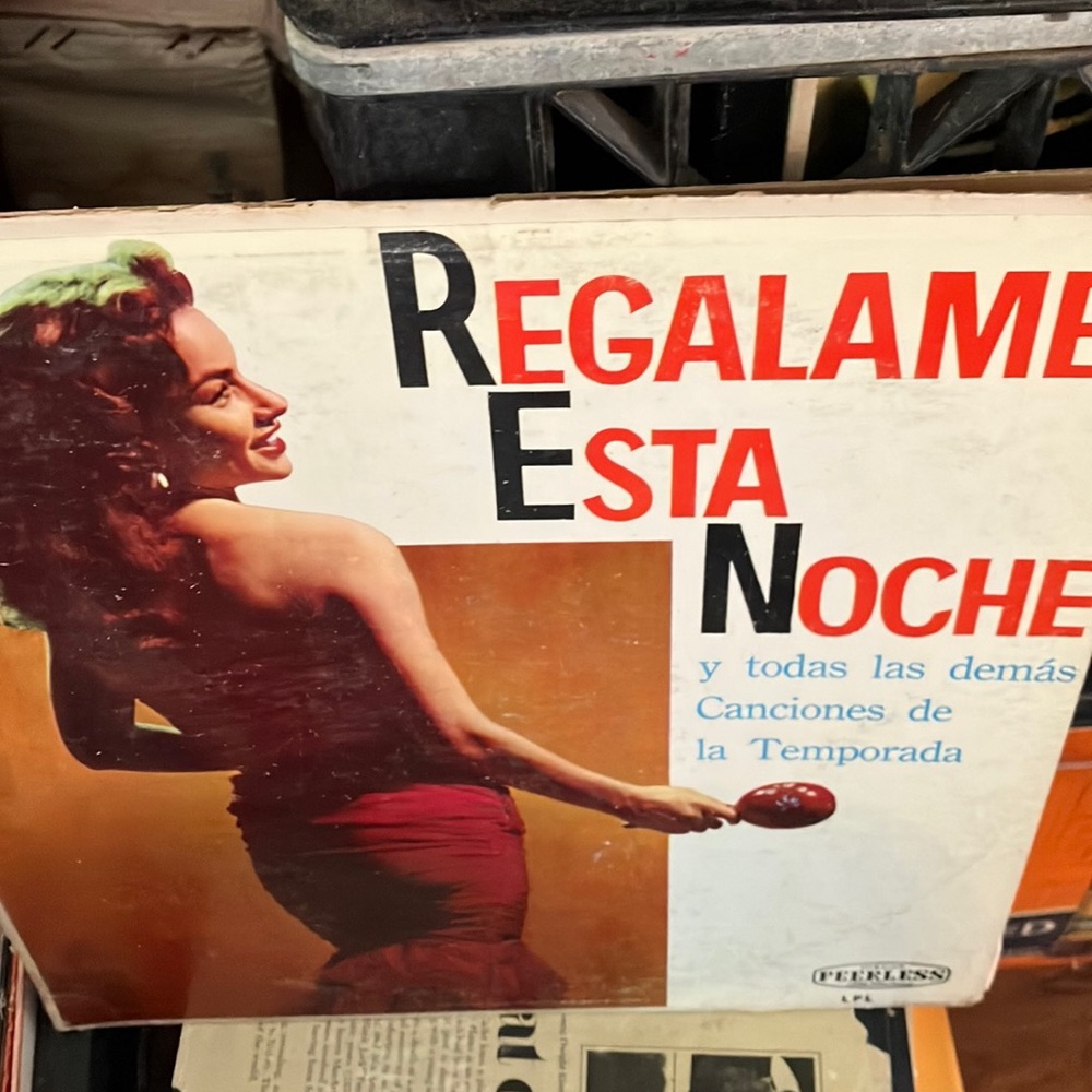 Vintage Album regalme este noche